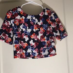 2 for $15 Express floral crop top